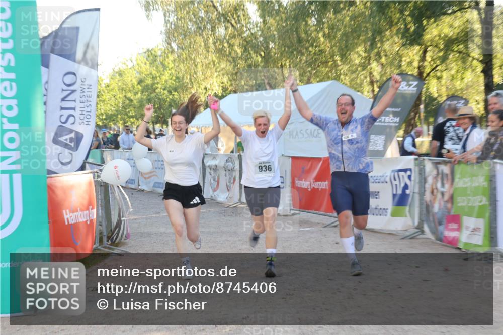 07.09.2025 - 19. Norderstedt Triathlon Luisa Fischer http://msf.ph/oto/8745406 07.09.2025 17:19:22 Ziel 936 meine-sportfotos.de