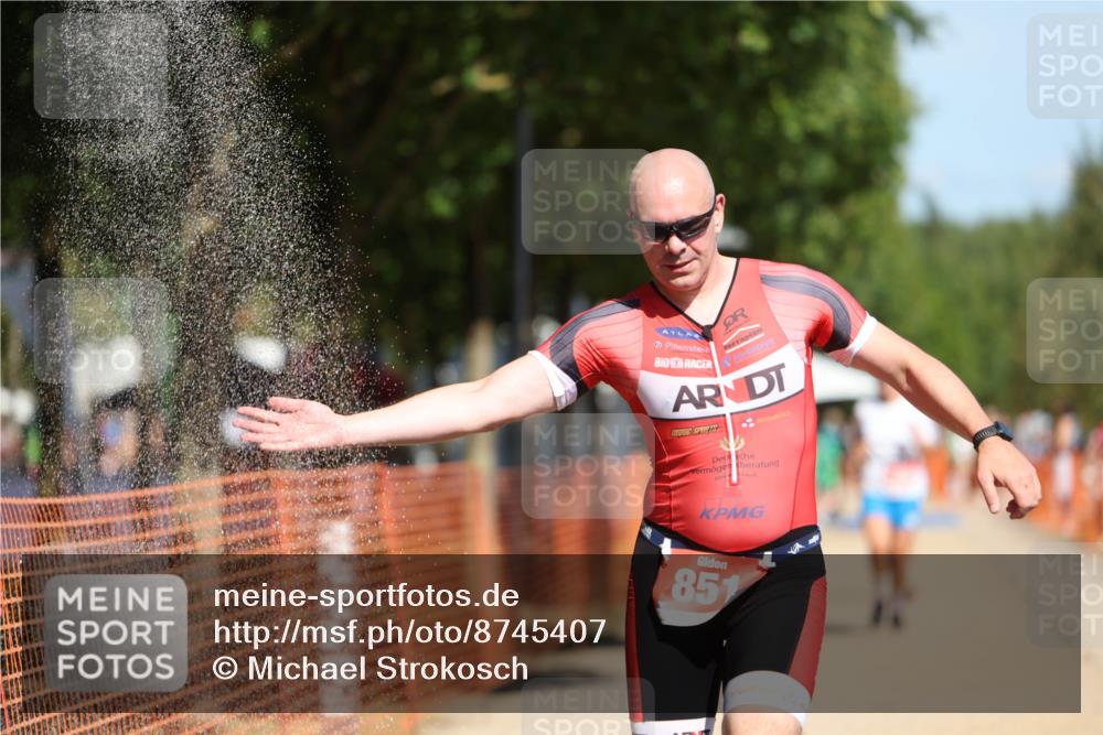 07.09.2025 - 19. Norderstedt Triathlon Michael Strokosch http://msf.ph/oto/8745407 07.09.2025 12:35:35 Laufen 140, 151, 697, 851, 1220 meine-sportfotos.de