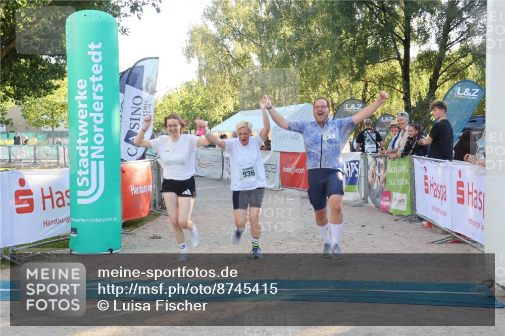 07.09.2025 - 19. Norderstedt Triathlon Luisa Fischer http://msf.ph/oto/8745415 07.09.2025 17:19:23 Ziel 936 meine-sportfotos.de