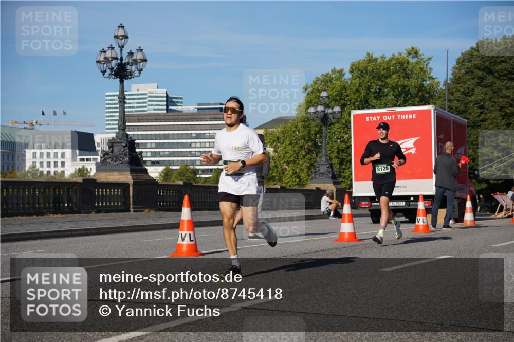 07.09.2025 - BARMER Alsterlauf Yannick Fuchs http://msf.ph/oto/8745418 07.09.2025 09:31:00 Laufen 8128, 1 meine-sportfotos.de