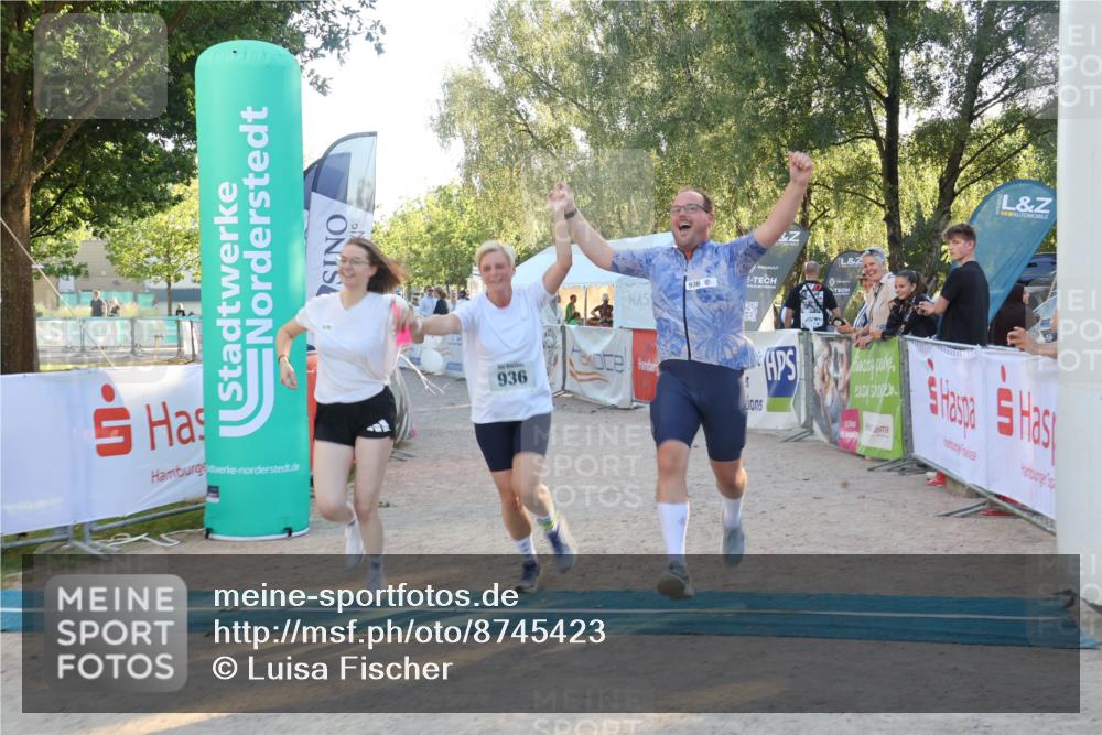 07.09.2025 - 19. Norderstedt Triathlon Luisa Fischer http://msf.ph/oto/8745423 07.09.2025 17:19:23 Ziel 936 meine-sportfotos.de