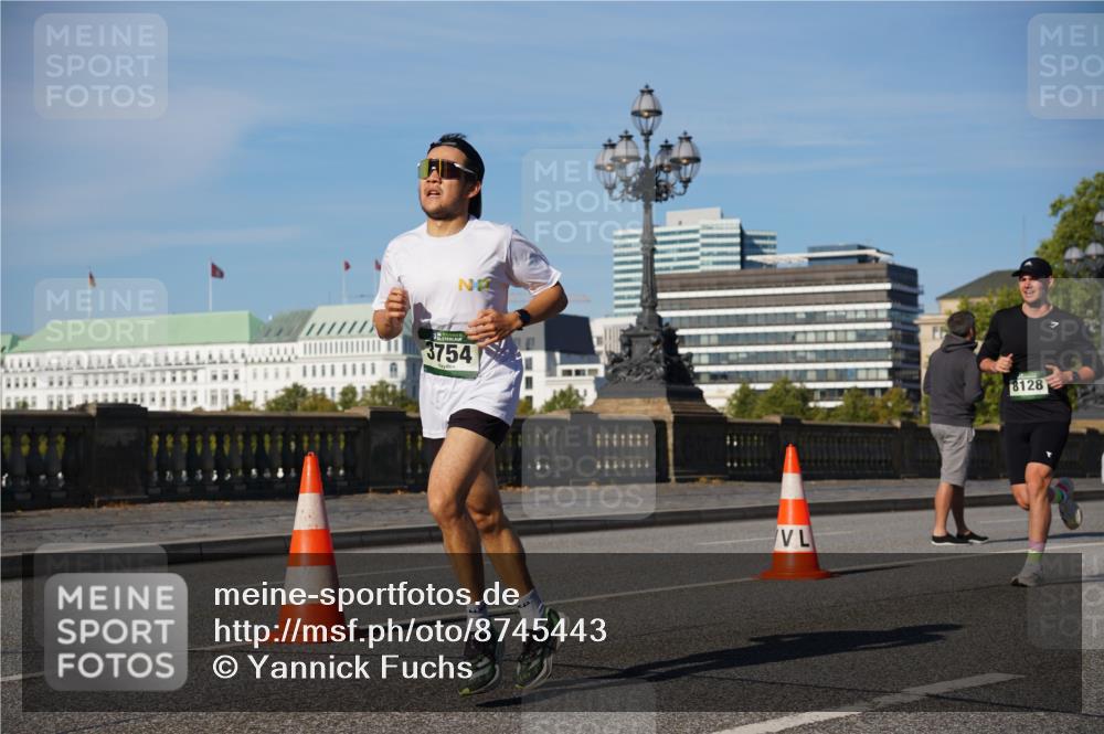 07.09.2025 - BARMER Alsterlauf Yannick Fuchs http://msf.ph/oto/8745443 07.09.2025 09:31:01 Laufen 3754, 8128 meine-sportfotos.de