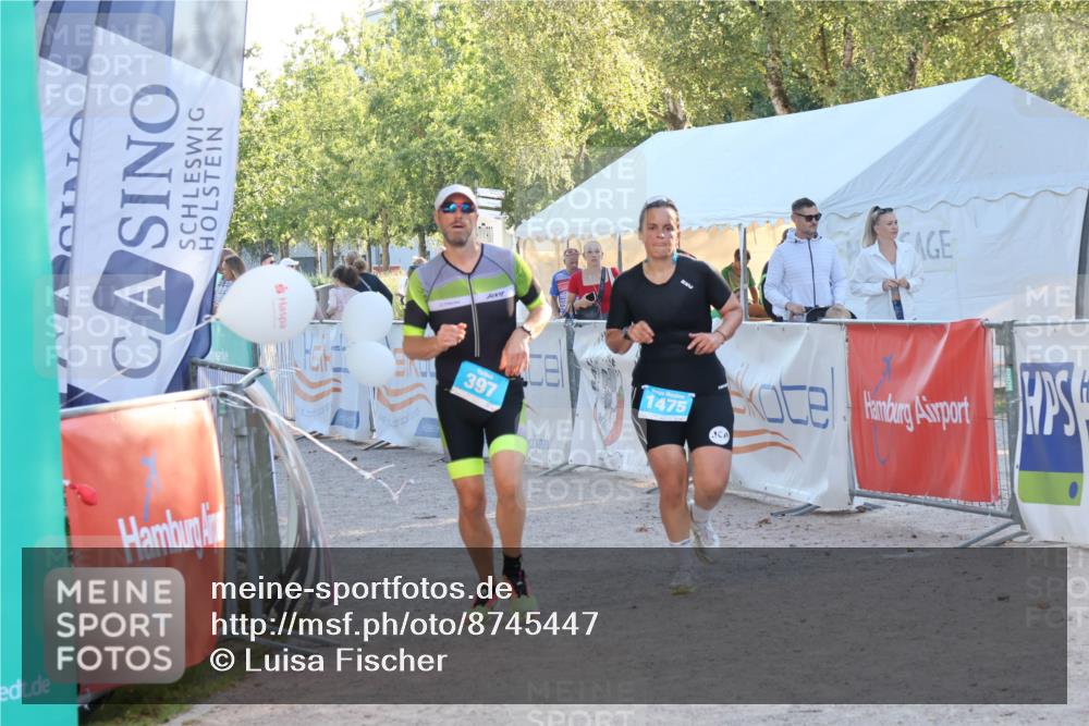 07.09.2025 - 19. Norderstedt Triathlon Luisa Fischer http://msf.ph/oto/8745447 07.09.2025 17:19:38 Ziel 397, 1475 meine-sportfotos.de