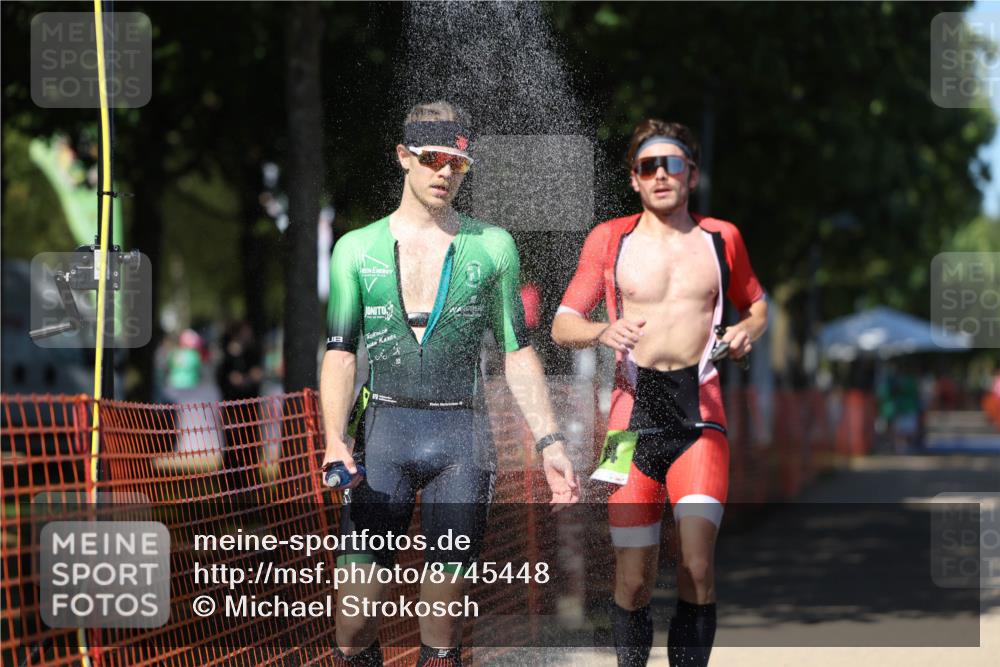 07.09.2025 - 19. Norderstedt Triathlon Michael Strokosch http://msf.ph/oto/8745448 07.09.2025 14:46:56 Laufen 974, 1016 meine-sportfotos.de