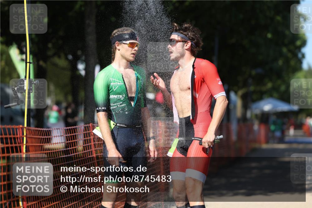07.09.2025 - 19. Norderstedt Triathlon Michael Strokosch http://msf.ph/oto/8745483 07.09.2025 14:46:57 Laufen 974, 1016 meine-sportfotos.de