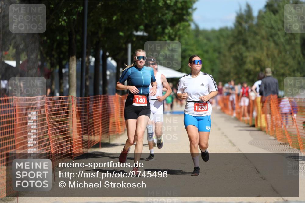 07.09.2025 - 19. Norderstedt Triathlon Michael Strokosch http://msf.ph/oto/8745496 07.09.2025 12:35:39 Laufen 140, 697, 737, 851, 1220 meine-sportfotos.de