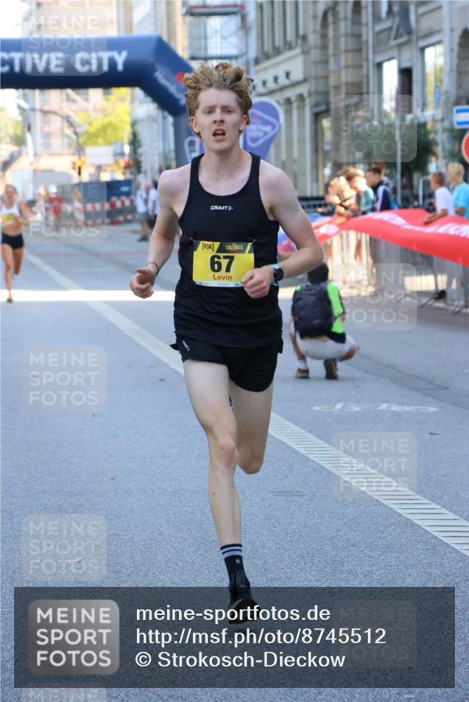 07.09.2025 - BARMER Alsterlauf Strokosch-Dieckow http://msf.ph/oto/8745512 07.09.2025 11:15:48 Ziel  meine-sportfotos.de