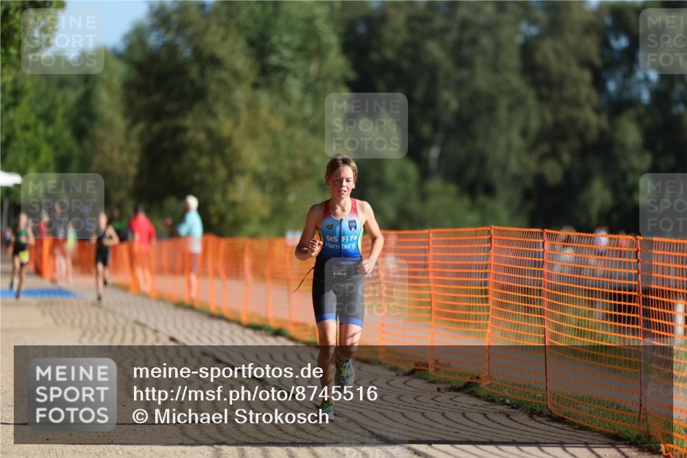 07.09.2025 - 19. Norderstedt Triathlon Michael Strokosch http://msf.ph/oto/8745516 07.09.2025 09:43:34 Laufen 562, 591, 609 meine-sportfotos.de