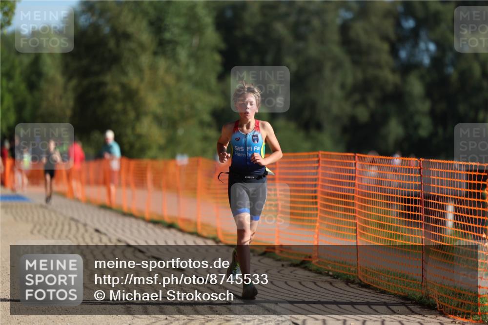 07.09.2025 - 19. Norderstedt Triathlon Michael Strokosch http://msf.ph/oto/8745533 07.09.2025 09:43:35 Laufen 562, 591, 609 meine-sportfotos.de