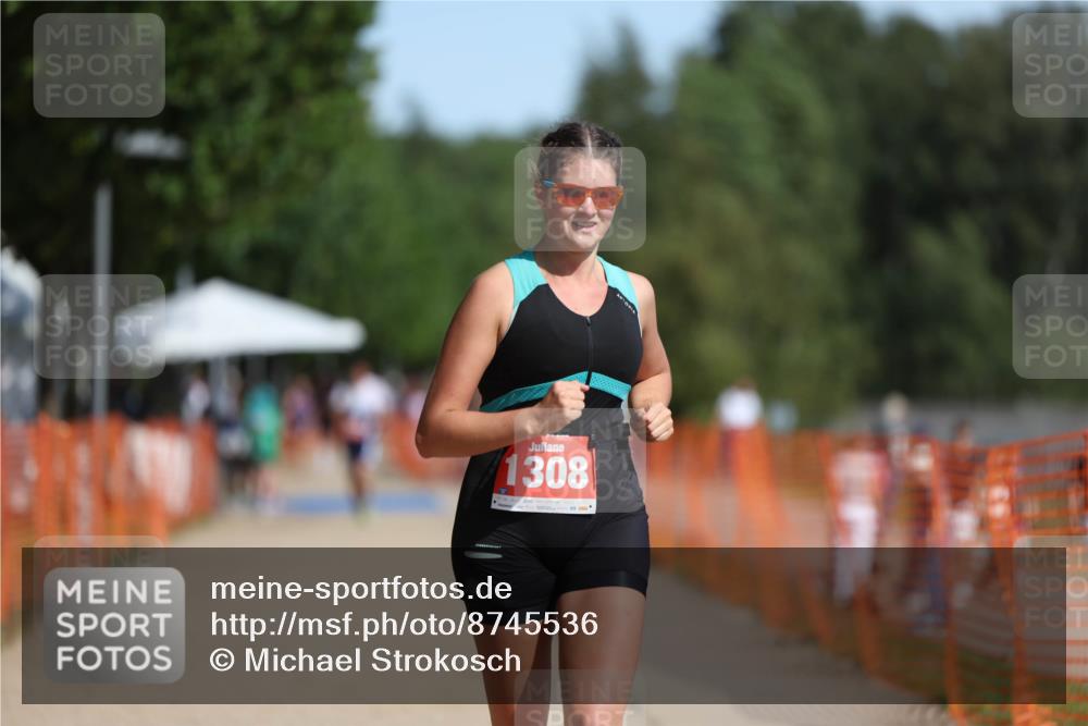 07.09.2025 - 19. Norderstedt Triathlon Michael Strokosch http://msf.ph/oto/8745536 07.09.2025 11:58:43 Laufen 1308 meine-sportfotos.de