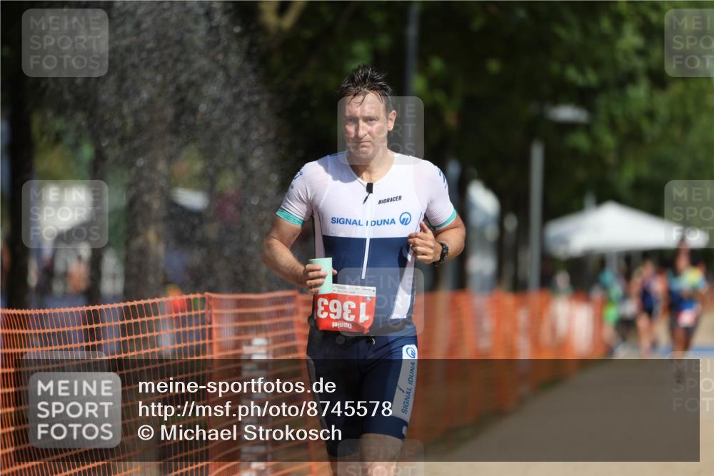 07.09.2025 - 19. Norderstedt Triathlon Michael Strokosch http://msf.ph/oto/8745578 07.09.2025 11:59:00 Laufen 1363 meine-sportfotos.de