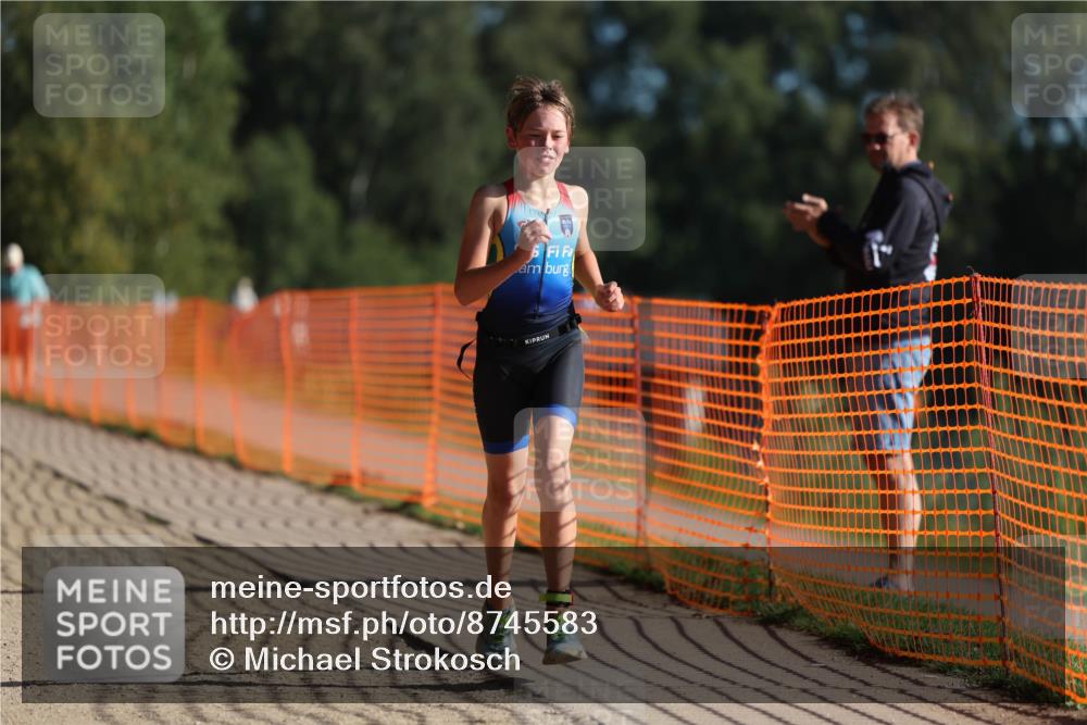 07.09.2025 - 19. Norderstedt Triathlon Michael Strokosch http://msf.ph/oto/8745583 07.09.2025 09:43:36 Laufen 562, 591 meine-sportfotos.de