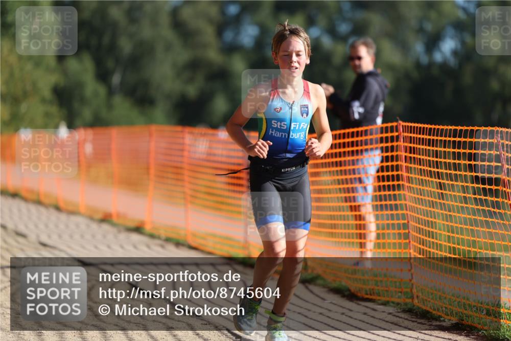07.09.2025 - 19. Norderstedt Triathlon Michael Strokosch http://msf.ph/oto/8745604 07.09.2025 09:43:37 Laufen 562, 591 meine-sportfotos.de