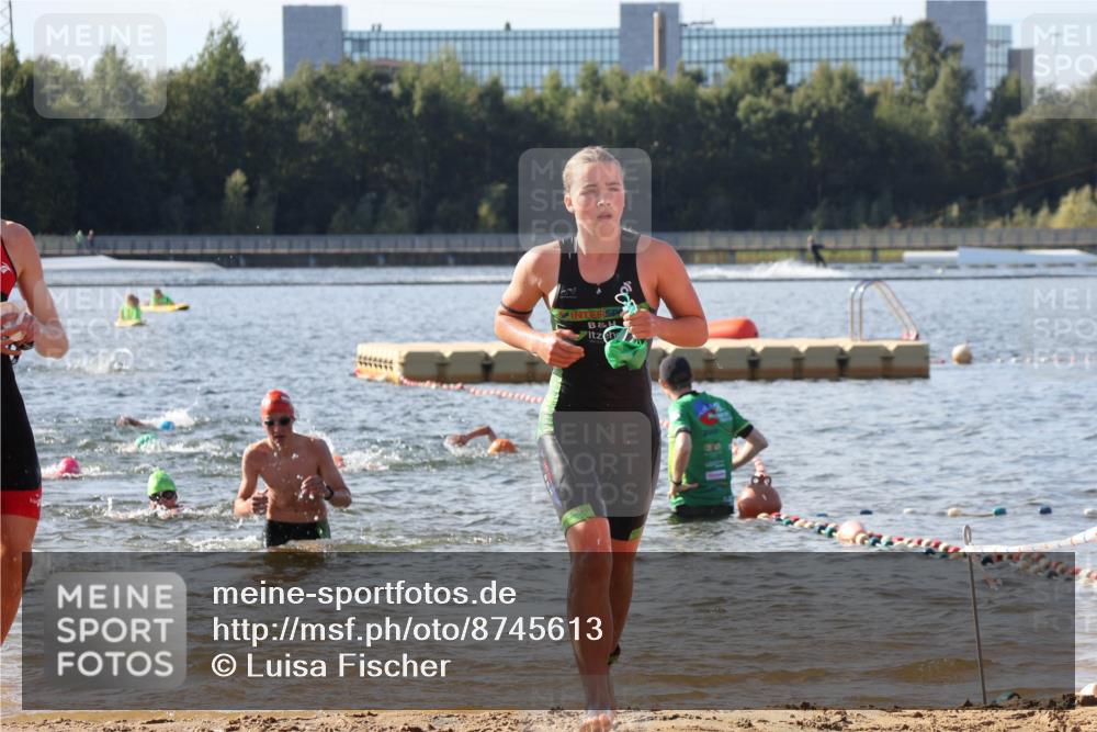 07.09.2025 - 19. Norderstedt Triathlon Luisa Fischer http://msf.ph/oto/8745613 07.09.2025 10:24:28 Schwimmen 60, 79, 102, 104, 124, 132, 134, 665, 683 meine-sportfotos.de