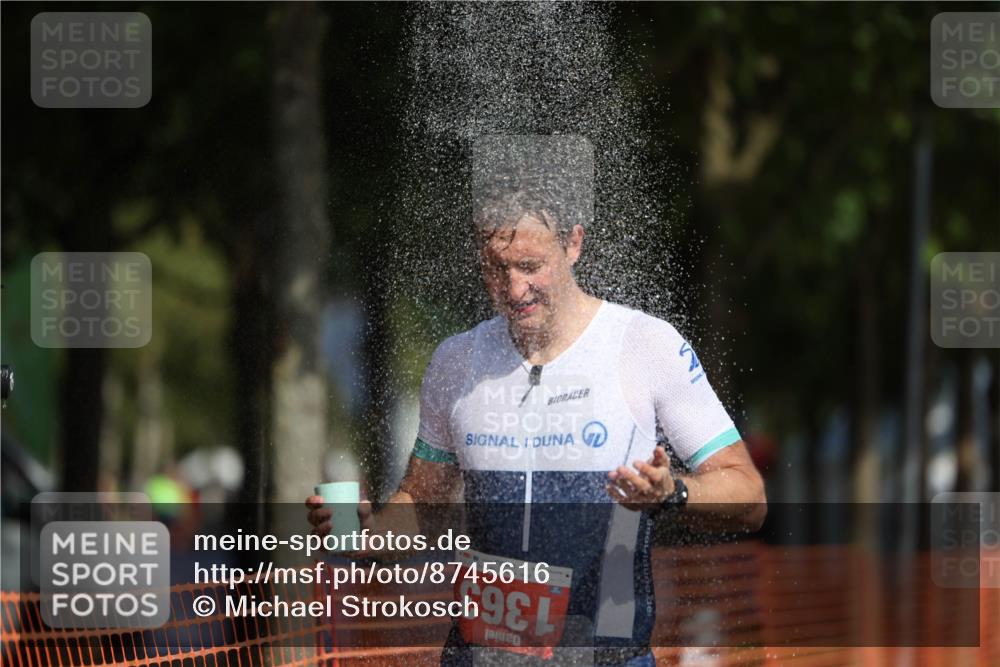 07.09.2025 - 19. Norderstedt Triathlon Michael Strokosch http://msf.ph/oto/8745616 07.09.2025 11:59:01 Laufen 1363 meine-sportfotos.de