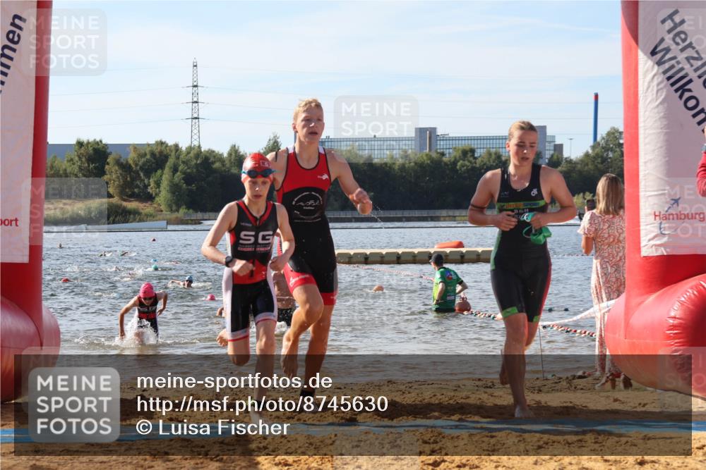 07.09.2025 - 19. Norderstedt Triathlon Luisa Fischer http://msf.ph/oto/8745630 07.09.2025 10:24:29 Schwimmen 60, 79, 83, 102, 104, 124, 132, 134, 674, 683 meine-sportfotos.de