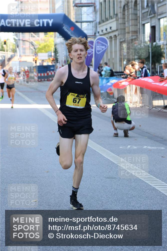 07.09.2025 - BARMER Alsterlauf Strokosch-Dieckow http://msf.ph/oto/8745634 07.09.2025 11:15:48 Ziel  meine-sportfotos.de