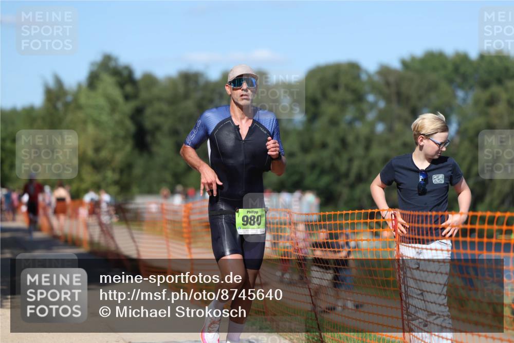 07.09.2025 - 19. Norderstedt Triathlon Michael Strokosch http://msf.ph/oto/8745640 07.09.2025 14:47:11 Laufen 980 meine-sportfotos.de