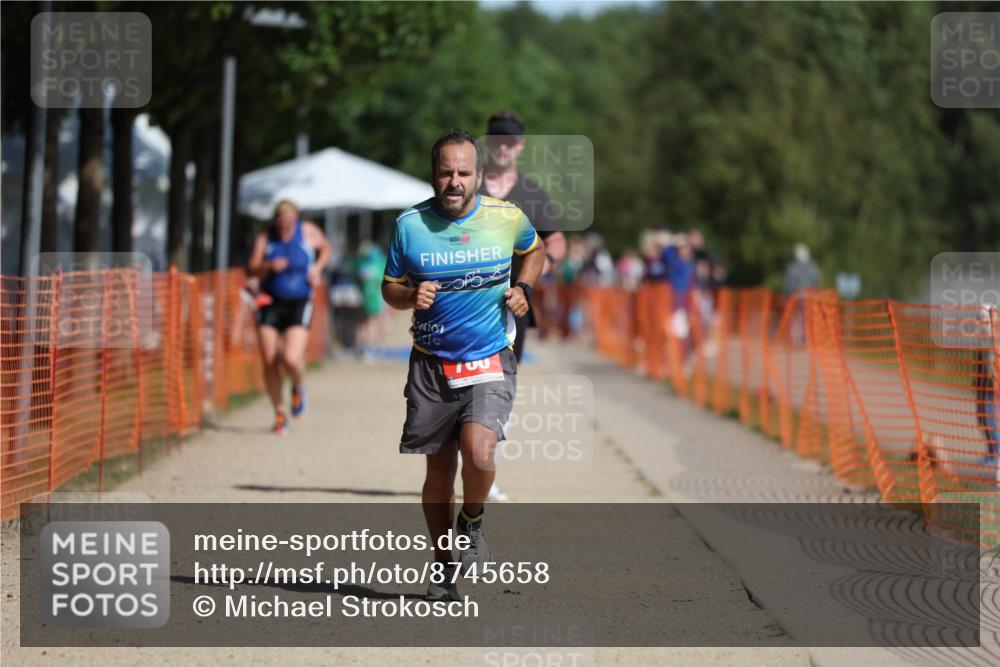 07.09.2025 - 19. Norderstedt Triathlon Michael Strokosch http://msf.ph/oto/8745658 07.09.2025 11:59:10 Laufen 281, 760 meine-sportfotos.de