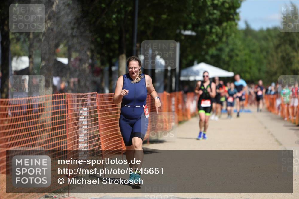 07.09.2025 - 19. Norderstedt Triathlon Michael Strokosch http://msf.ph/oto/8745661 07.09.2025 12:35:58 Laufen 1242, 1258 meine-sportfotos.de