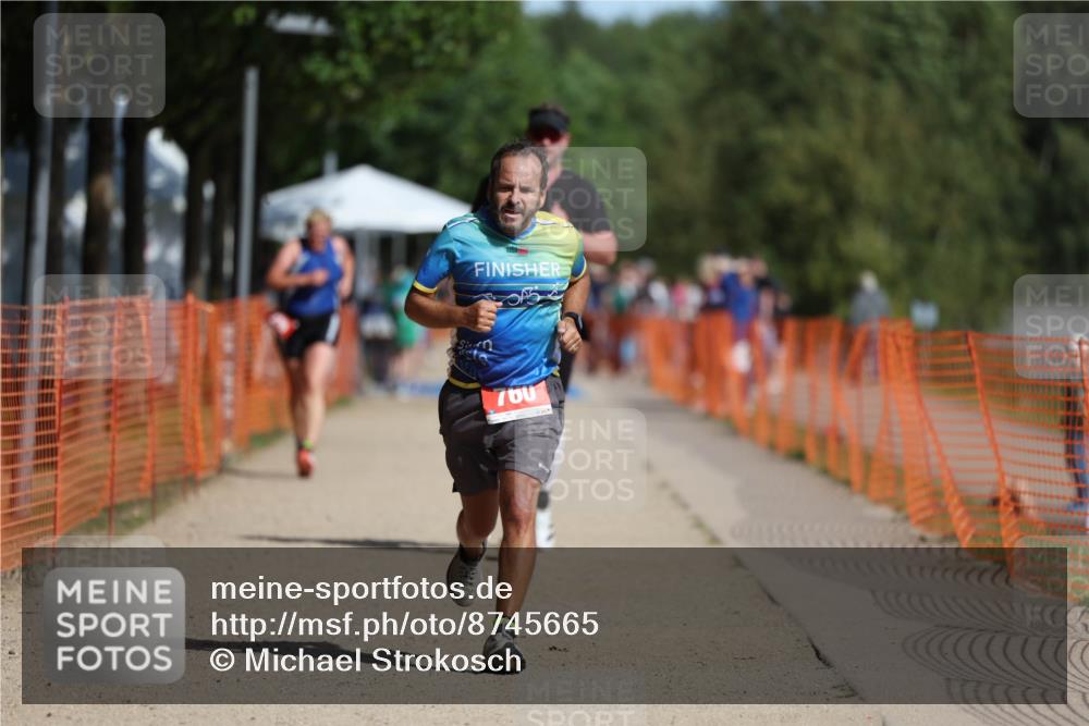 07.09.2025 - 19. Norderstedt Triathlon Michael Strokosch http://msf.ph/oto/8745665 07.09.2025 11:59:10 Laufen 281, 760 meine-sportfotos.de