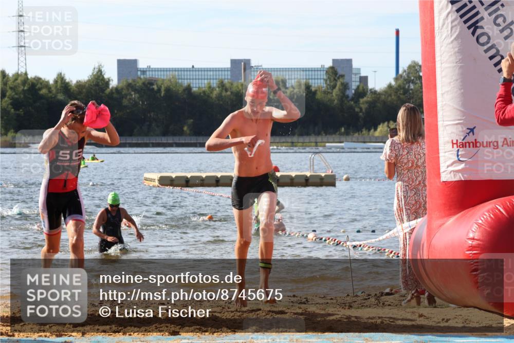 07.09.2025 - 19. Norderstedt Triathlon Luisa Fischer http://msf.ph/oto/8745675 07.09.2025 10:24:34 Schwimmen 83, 104, 124, 132, 674, 683 meine-sportfotos.de
