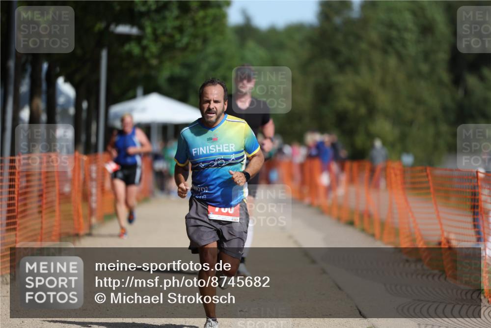 07.09.2025 - 19. Norderstedt Triathlon Michael Strokosch http://msf.ph/oto/8745682 07.09.2025 11:59:11 Laufen 229, 281, 760 meine-sportfotos.de