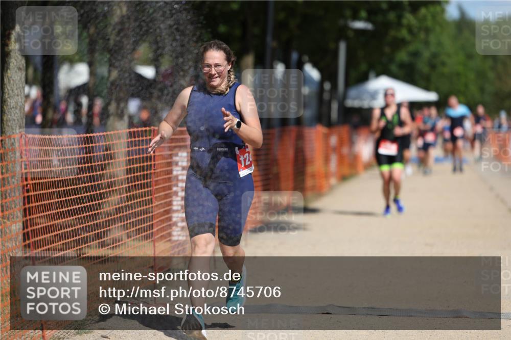 07.09.2025 - 19. Norderstedt Triathlon Michael Strokosch http://msf.ph/oto/8745706 07.09.2025 12:35:59 Laufen 1242, 1258 meine-sportfotos.de