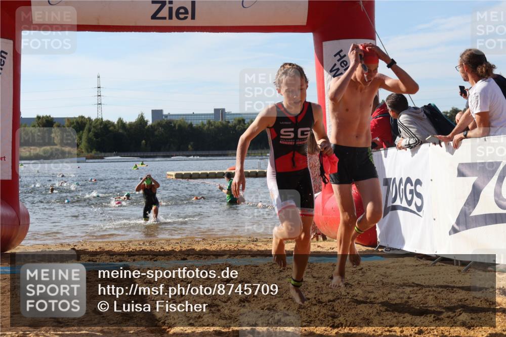 07.09.2025 - 19. Norderstedt Triathlon Luisa Fischer http://msf.ph/oto/8745709 07.09.2025 10:24:36 Schwimmen 83, 104, 123, 124, 132, 674, 683 meine-sportfotos.de