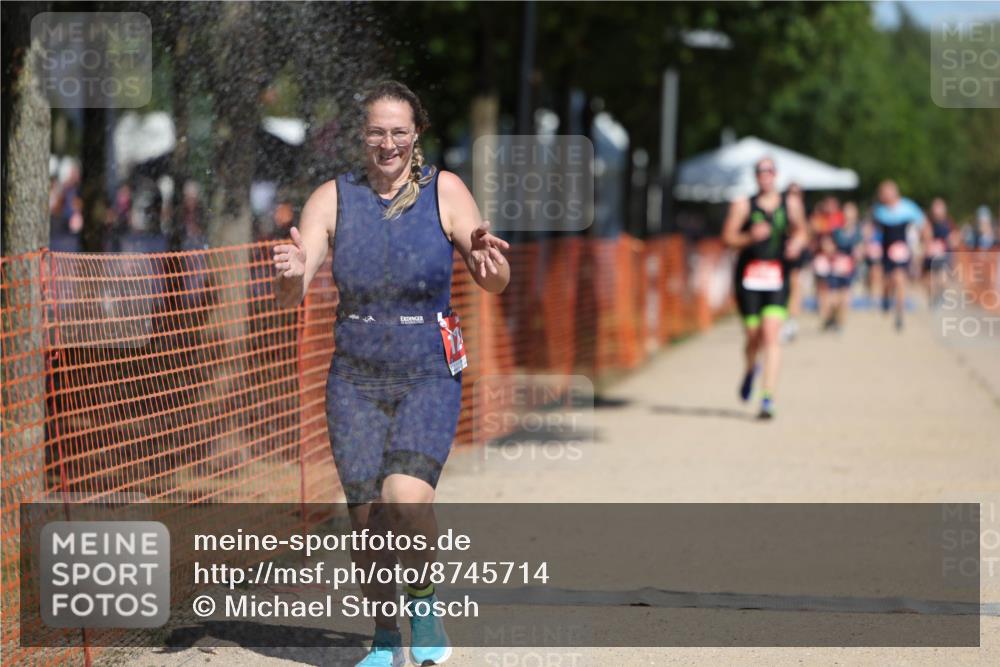 07.09.2025 - 19. Norderstedt Triathlon Michael Strokosch http://msf.ph/oto/8745714 07.09.2025 12:35:59 Laufen 1242, 1258 meine-sportfotos.de