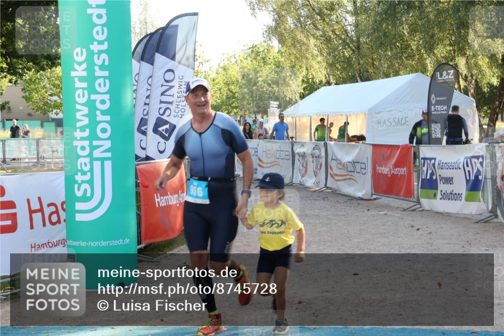 07.09.2025 - 19. Norderstedt Triathlon Luisa Fischer http://msf.ph/oto/8745728 07.09.2025 17:20:43 Ziel 916 meine-sportfotos.de