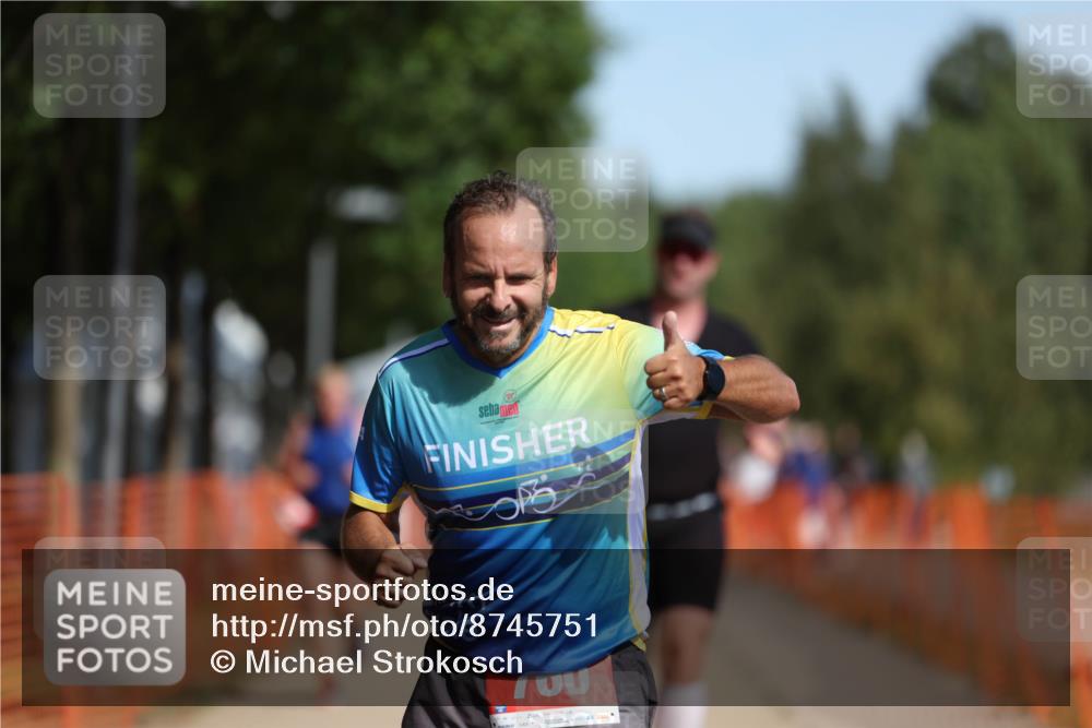 07.09.2025 - 19. Norderstedt Triathlon Michael Strokosch http://msf.ph/oto/8745751 07.09.2025 11:59:13 Laufen 229, 281, 760 meine-sportfotos.de