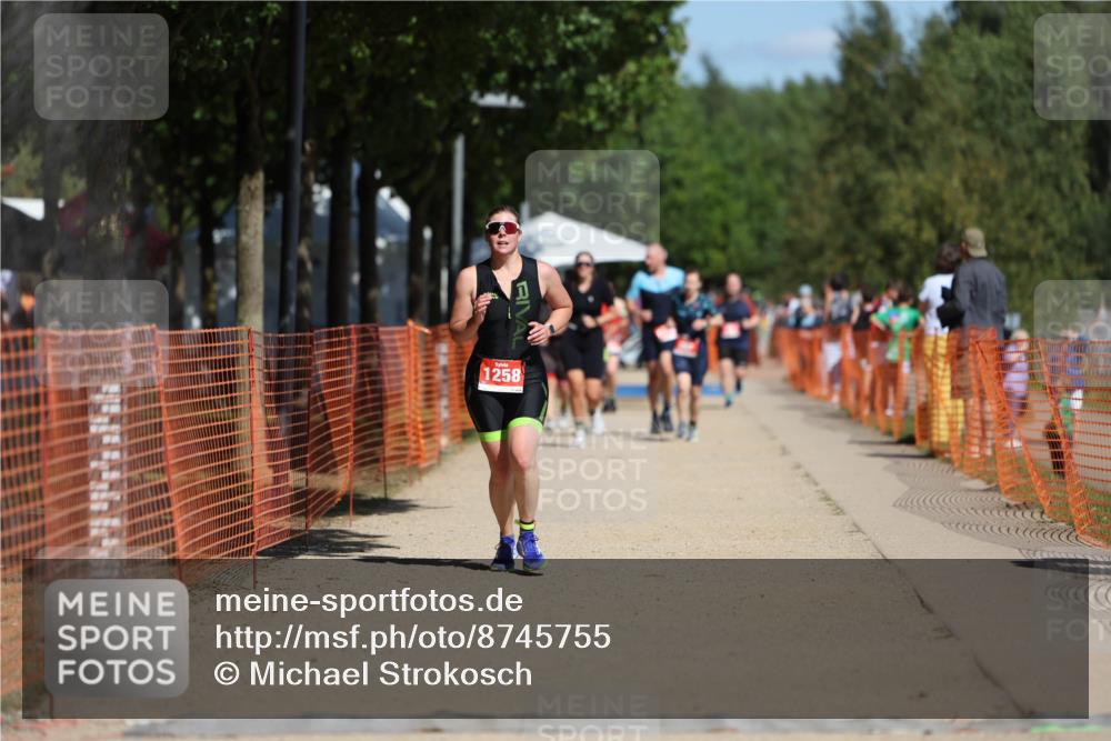 07.09.2025 - 19. Norderstedt Triathlon Michael Strokosch http://msf.ph/oto/8745755 07.09.2025 12:36:01 Laufen 1242, 1258 meine-sportfotos.de