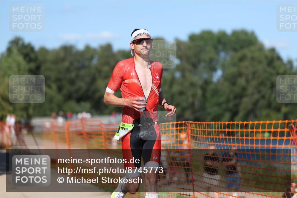 07.09.2025 - 19. Norderstedt Triathlon Michael Strokosch http://msf.ph/oto/8745773 07.09.2025 14:47:20 Laufen 975 meine-sportfotos.de