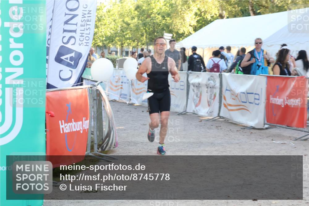 07.09.2025 - 19. Norderstedt Triathlon Luisa Fischer http://msf.ph/oto/8745778 07.09.2025 17:21:01 Ziel 893 meine-sportfotos.de