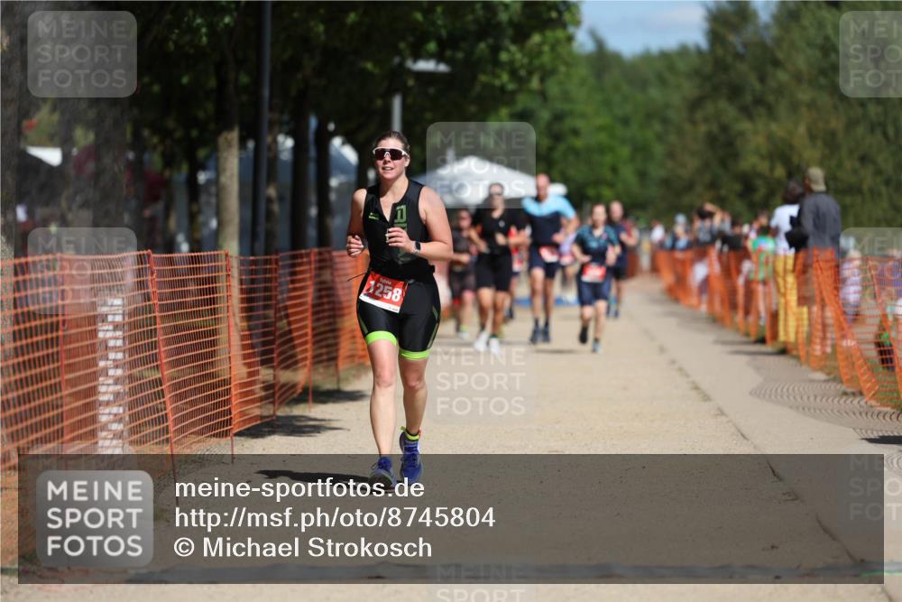 07.09.2025 - 19. Norderstedt Triathlon Michael Strokosch http://msf.ph/oto/8745804 07.09.2025 12:36:03 Laufen 1242, 1258 meine-sportfotos.de