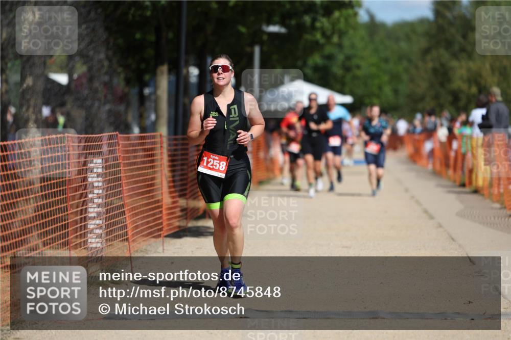07.09.2025 - 19. Norderstedt Triathlon Michael Strokosch http://msf.ph/oto/8745848 07.09.2025 12:36:04 Laufen 207, 282, 1258, 1307 meine-sportfotos.de