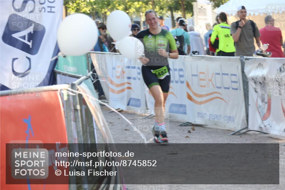 07.09.2025 - 19. Norderstedt Triathlon Luisa Fischer http://msf.ph/oto/8745852 07.09.2025 17:22:16 Ziel 923 meine-sportfotos.de