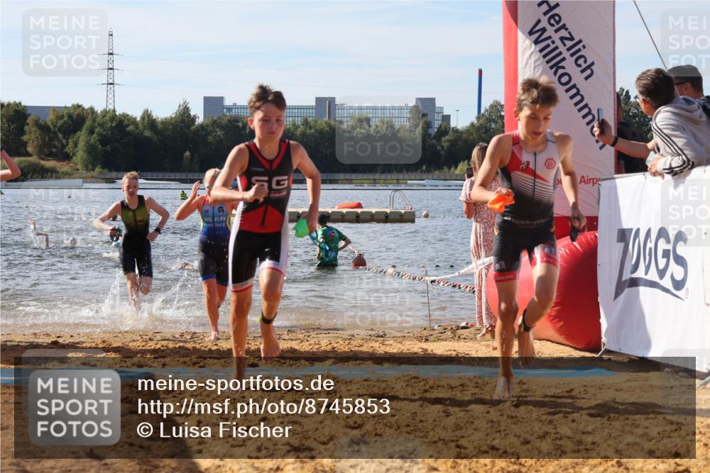 07.09.2025 - 19. Norderstedt Triathlon Luisa Fischer http://msf.ph/oto/8745853 07.09.2025 10:24:53 Schwimmen 61, 62, 73, 100, 120, 123, 126, 130 meine-sportfotos.de