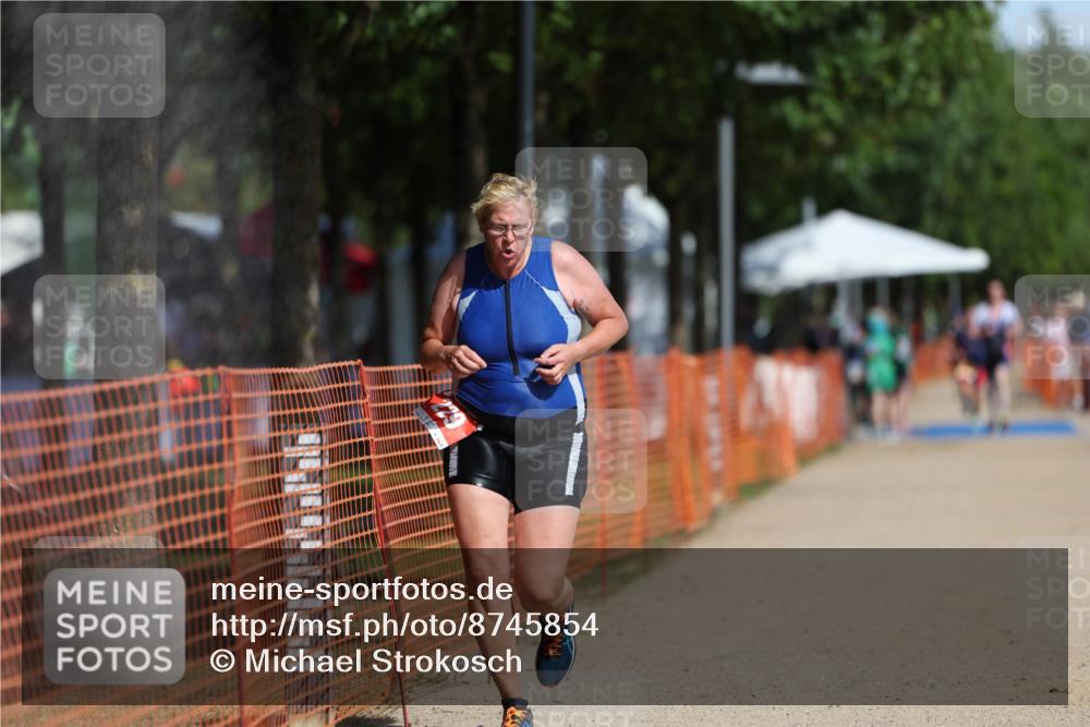 07.09.2025 - 19. Norderstedt Triathlon Michael Strokosch http://msf.ph/oto/8745854 07.09.2025 11:59:17 Laufen 229, 281, 760 meine-sportfotos.de