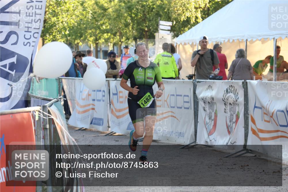07.09.2025 - 19. Norderstedt Triathlon Luisa Fischer http://msf.ph/oto/8745863 07.09.2025 17:22:17 Ziel 923, 1482 meine-sportfotos.de
