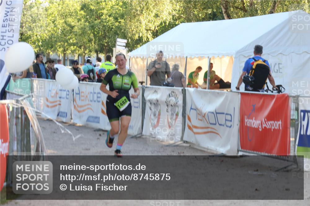 07.09.2025 - 19. Norderstedt Triathlon Luisa Fischer http://msf.ph/oto/8745875 07.09.2025 17:22:18 Ziel 923, 1482 meine-sportfotos.de
