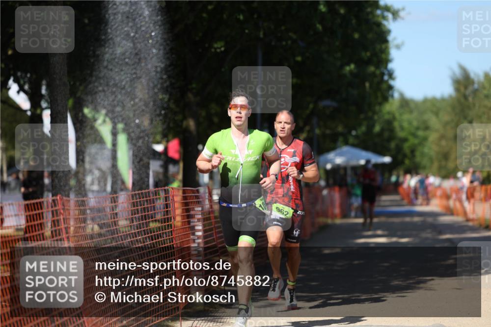 07.09.2025 - 19. Norderstedt Triathlon Michael Strokosch http://msf.ph/oto/8745882 07.09.2025 14:47:36 Laufen 962, 983, 1004 meine-sportfotos.de