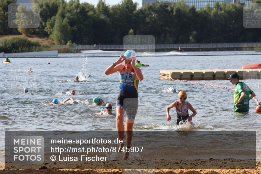 07.09.2025 - 19. Norderstedt Triathlon Luisa Fischer http://msf.ph/oto/8745907 07.09.2025 10:24:58 Schwimmen 61, 62, 73, 80, 100, 111, 120, 126, 130 meine-sportfotos.de