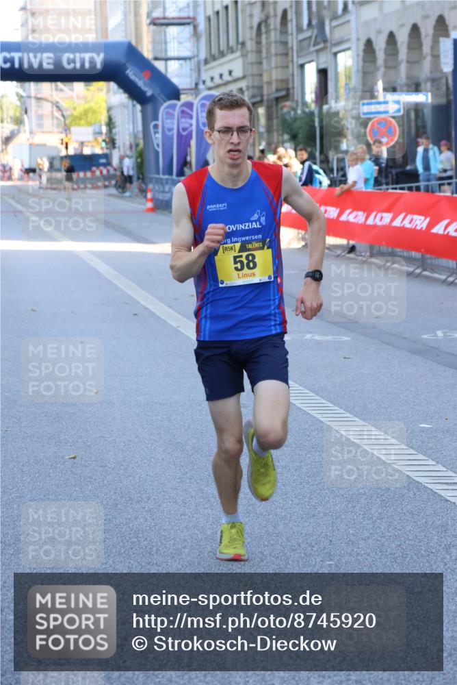 07.09.2025 - BARMER Alsterlauf Strokosch-Dieckow http://msf.ph/oto/8745920 07.09.2025 11:14:33 Ziel  meine-sportfotos.de