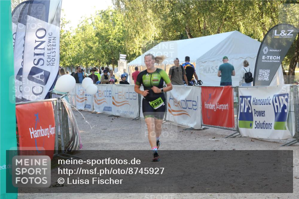 07.09.2025 - 19. Norderstedt Triathlon Luisa Fischer http://msf.ph/oto/8745927 07.09.2025 17:22:20 Ziel 923, 1482 meine-sportfotos.de