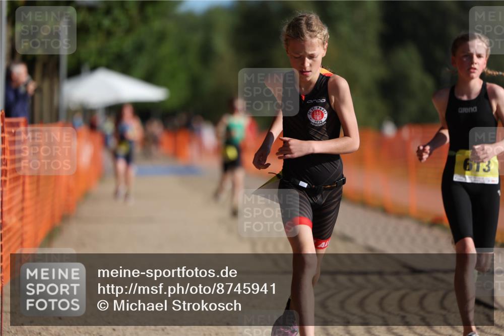 07.09.2025 - 19. Norderstedt Triathlon Michael Strokosch http://msf.ph/oto/8745941 07.09.2025 09:44:02 Laufen 563, 586, 587, 613 meine-sportfotos.de