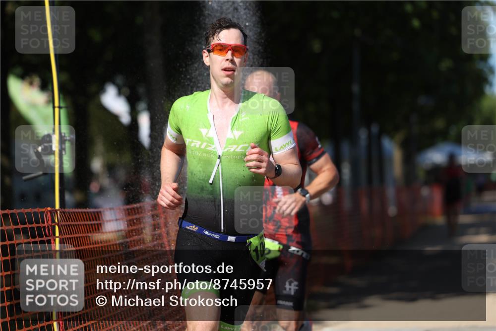 07.09.2025 - 19. Norderstedt Triathlon Michael Strokosch http://msf.ph/oto/8745957 07.09.2025 14:47:37 Laufen 962, 983, 984, 1004 meine-sportfotos.de