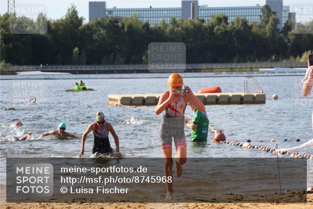 07.09.2025 - 19. Norderstedt Triathlon Luisa Fischer http://msf.ph/oto/8745968 07.09.2025 10:25:02 Schwimmen 61, 62, 77, 80, 91, 100, 111, 126, 130 meine-sportfotos.de