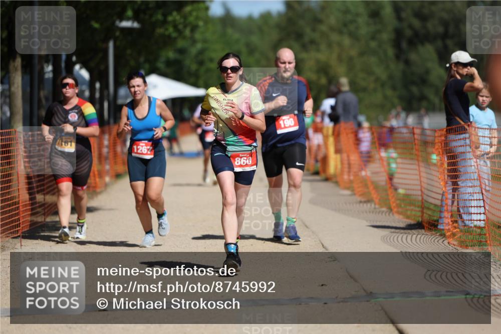 07.09.2025 - 19. Norderstedt Triathlon Michael Strokosch http://msf.ph/oto/8745992 07.09.2025 12:36:15 Laufen 190, 207, 282, 860, 1161, 1267, 1307, 1319 meine-sportfotos.de